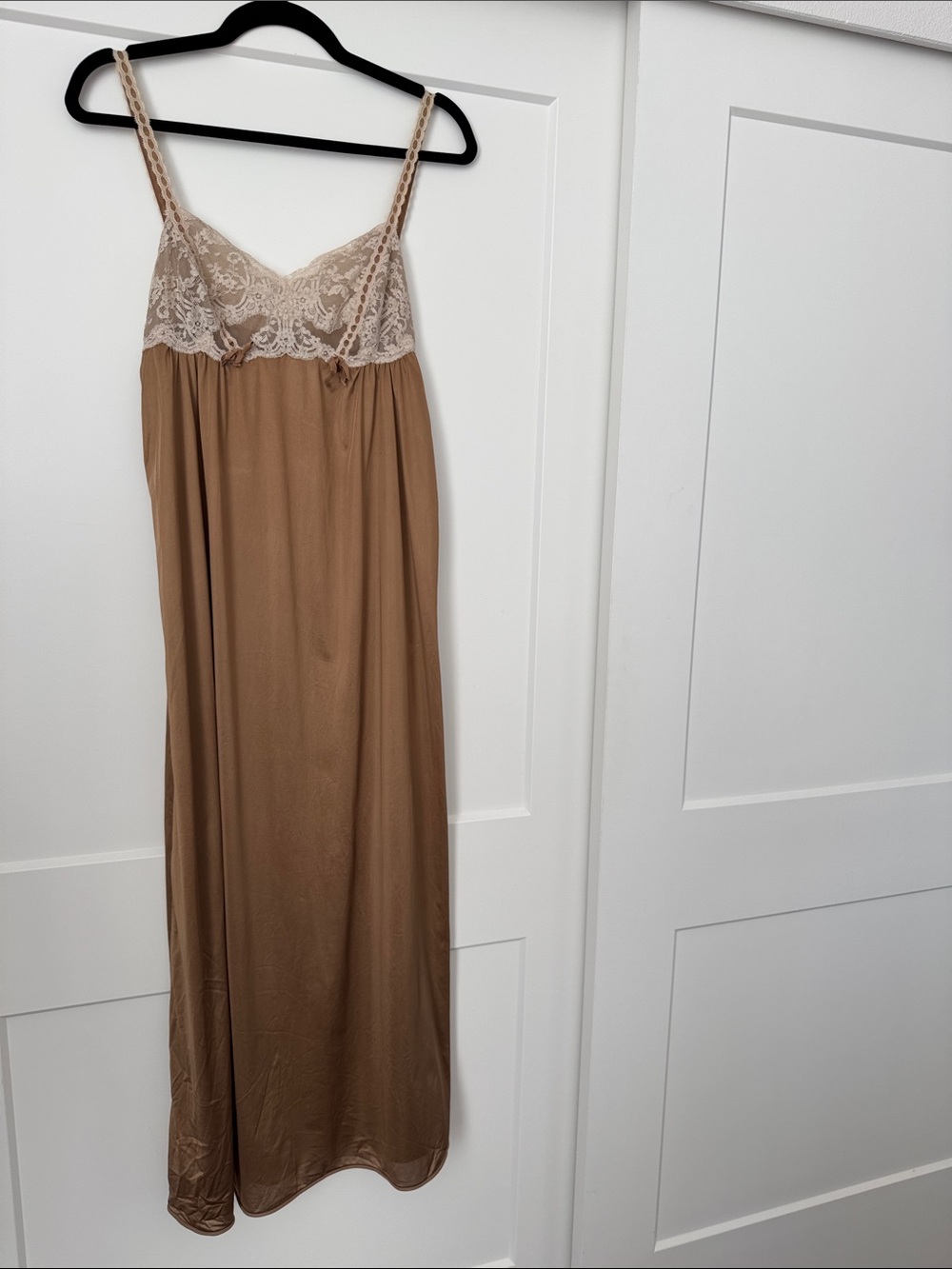 Women's Lace Trim Slip Nightgown - Cream & Tan - Picture 2 of 10